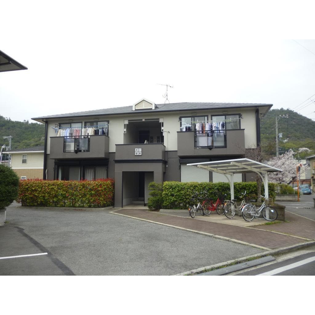 サンビレッジ西深津B