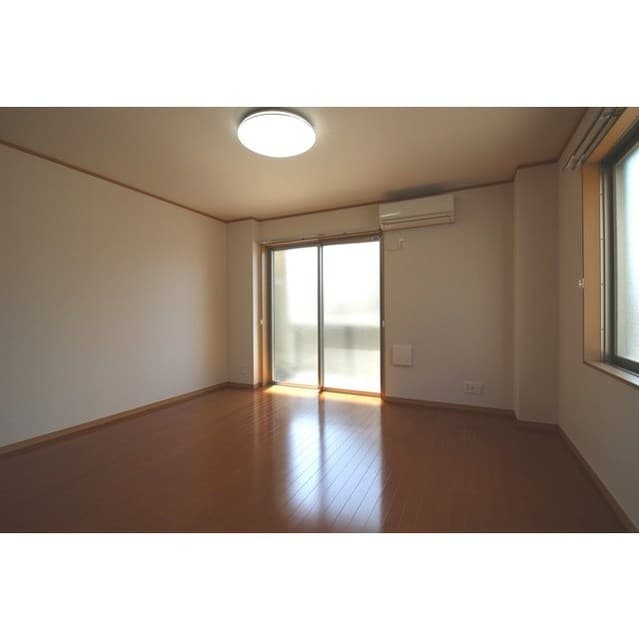 アンプルール　フェール　本郷