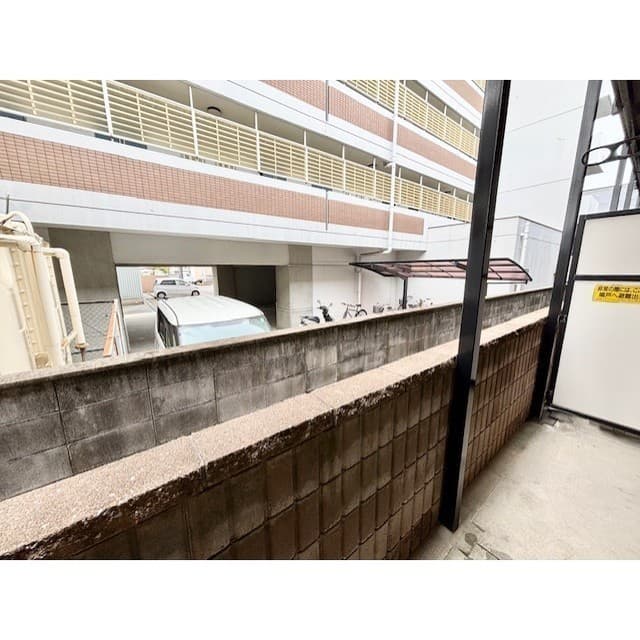 アンプルール 茶谷