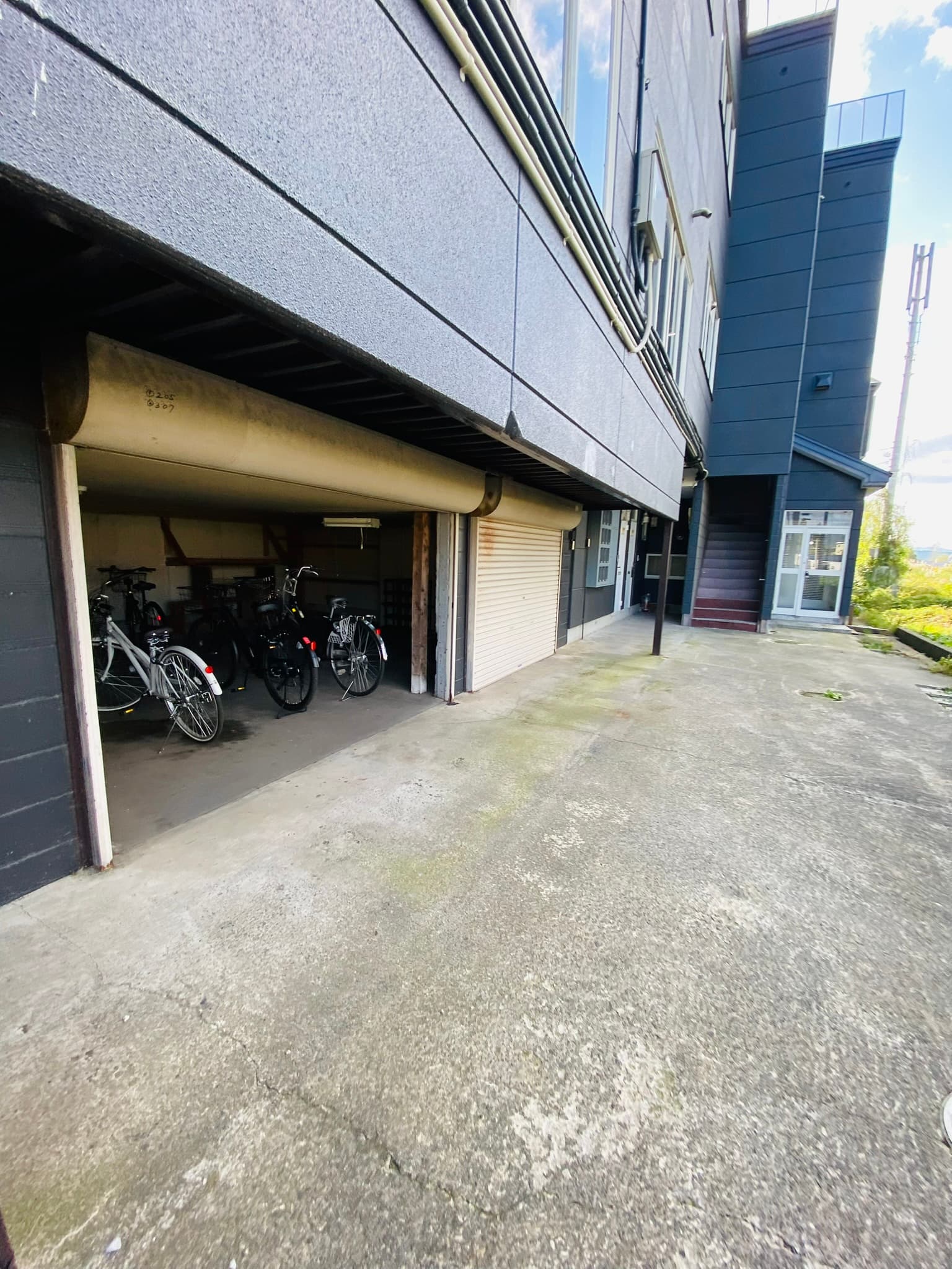 コーポメマリス