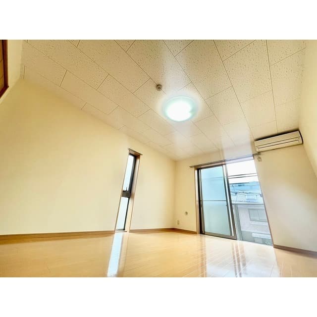 アンプルール クラージュ ウエストヒルズ