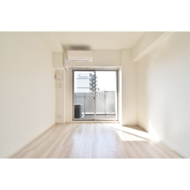 アドバンス大阪バレンシア