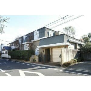 世田谷区成城一戸建て