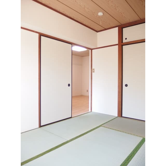 サンワパレス