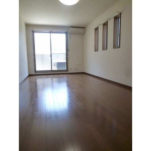アムール 芭蕉館