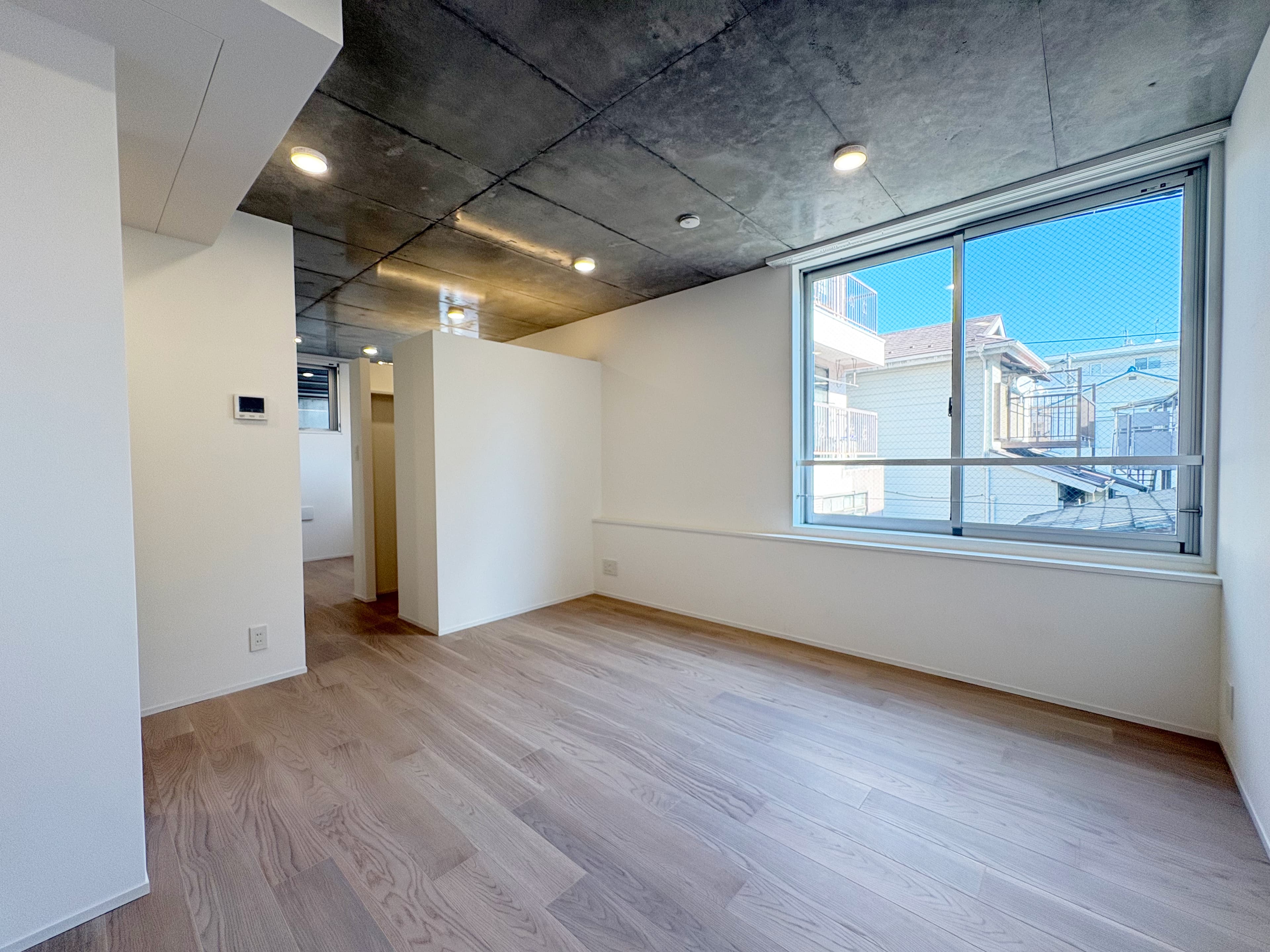 クアードロ中野223