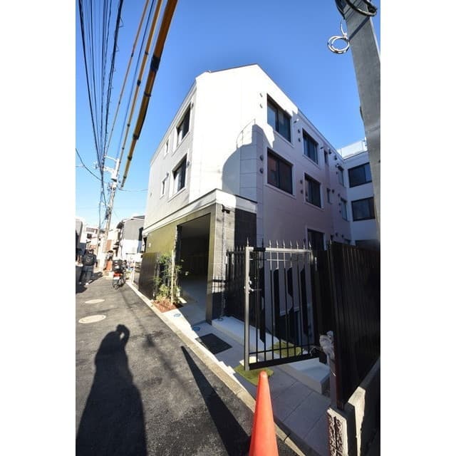 パセオ神宮前
