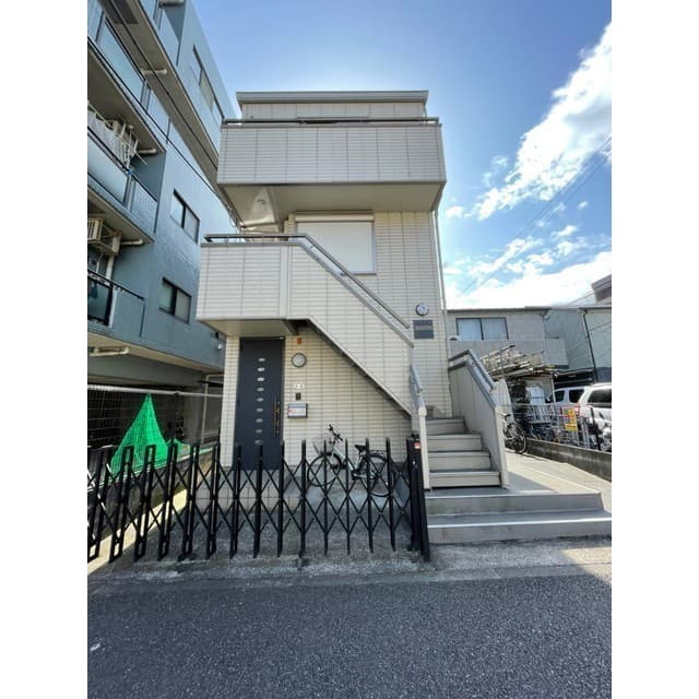 メゾンプレジール