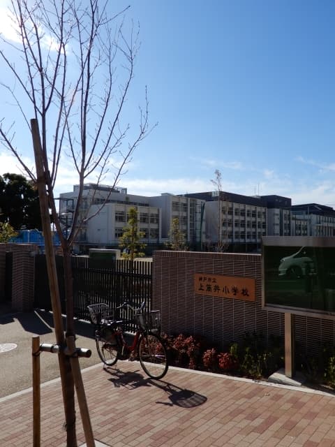 レジデンス城の下