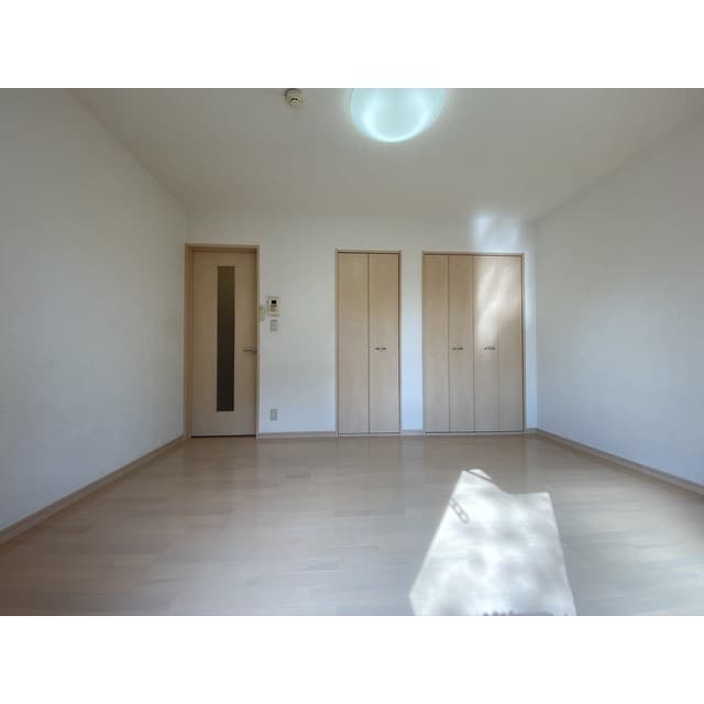 アムールひがし