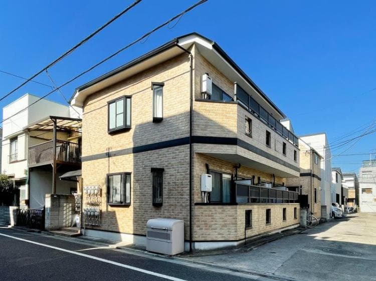 ライフピアエミリア