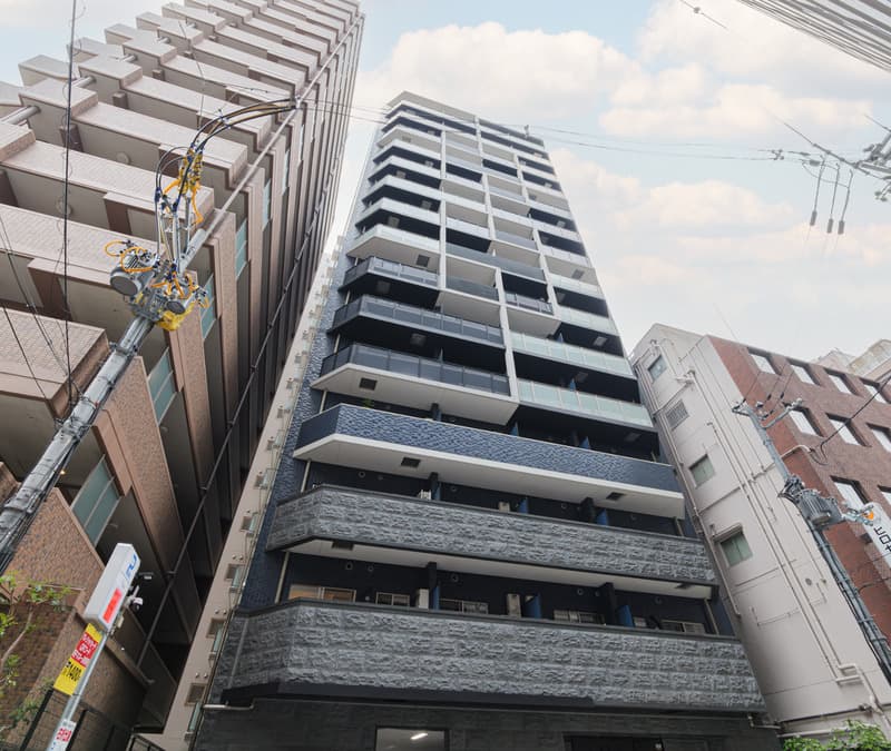 プレサンス阿波座駅前