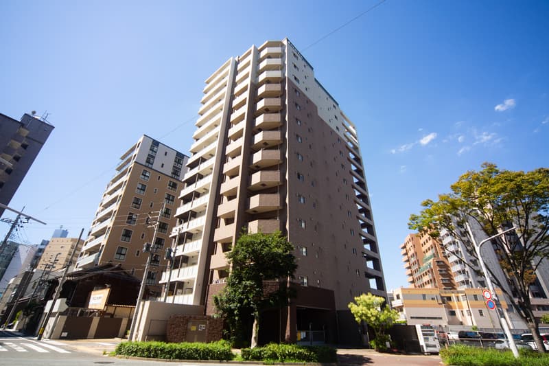 ネストピア県庁口駅前