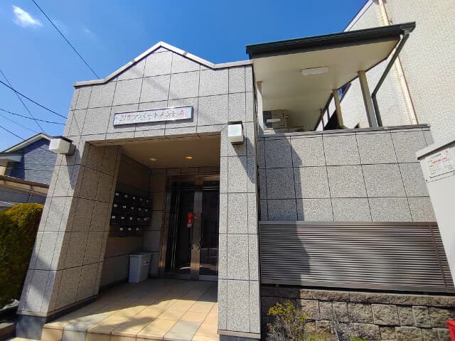 210アパートメントA