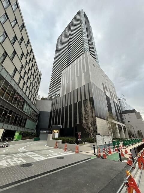 THE YOKOHAMA FRONT TOWER