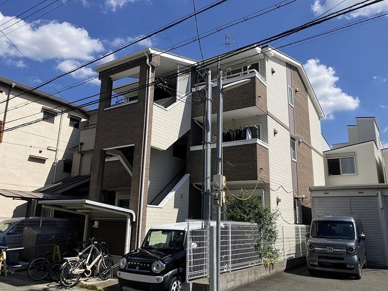 シェリールヒラノ