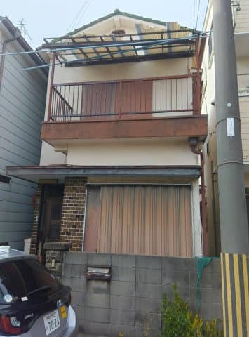河川敷に直結! 尼崎市元浜町の2階建て戸建て