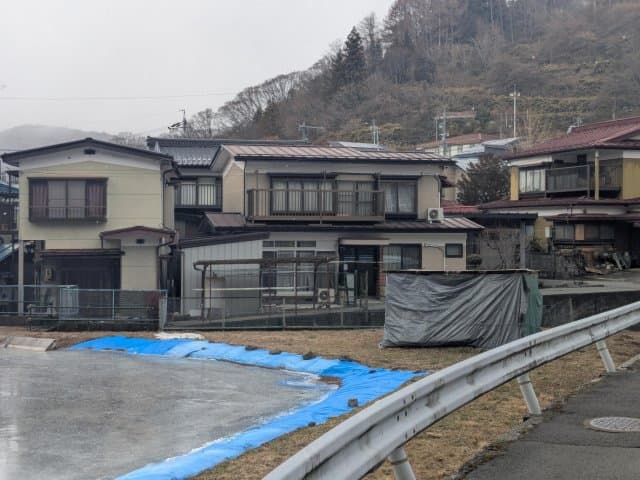 下諏訪町小湯の上戸建