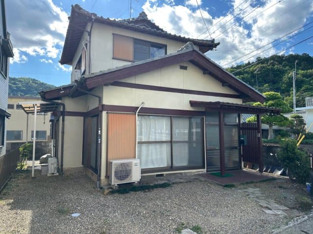 クローバーハウス岩崎