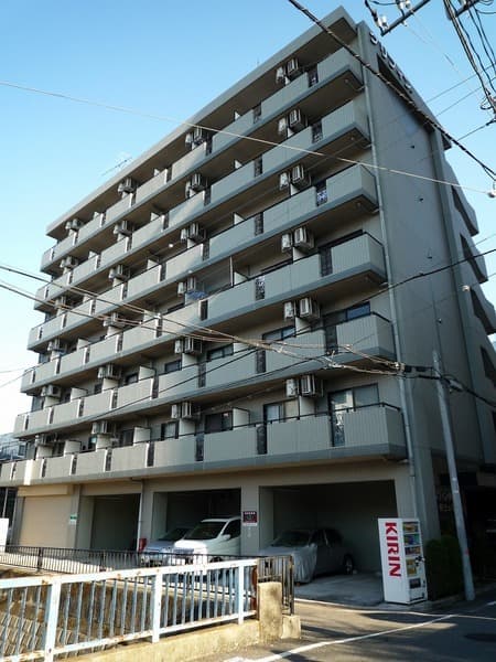 グリフィン横浜・保土ヶ谷駅前