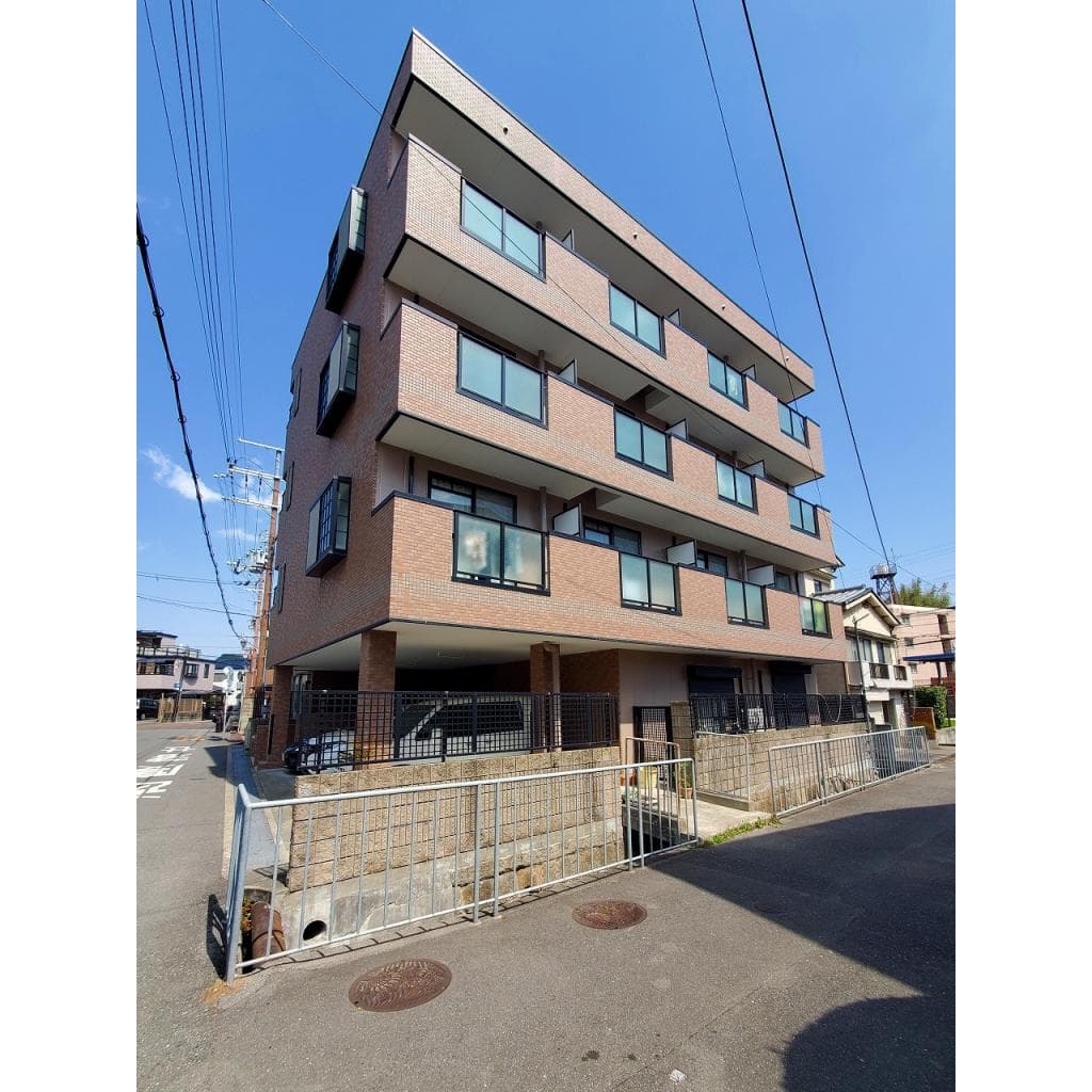 ラ フェリーチェ