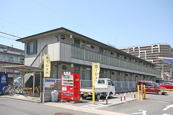 ジュヌ・エスプワール