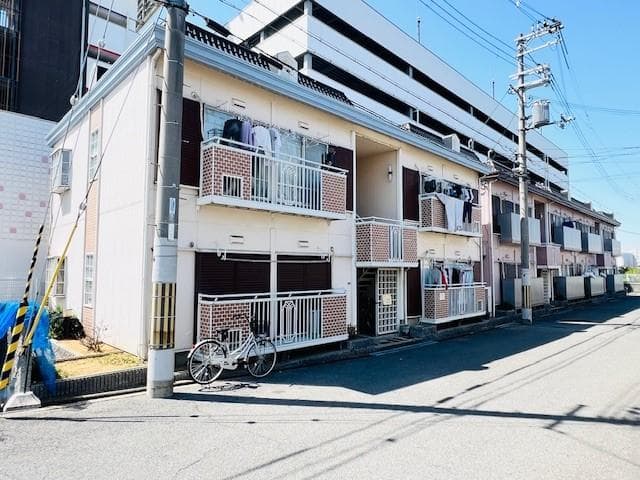 ファミール林 B棟