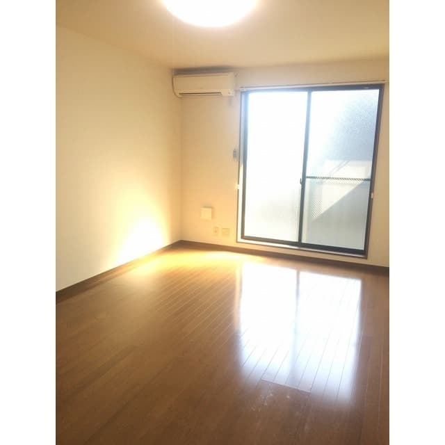 アムール クララ