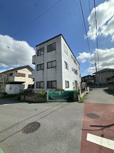 ハイツラセード