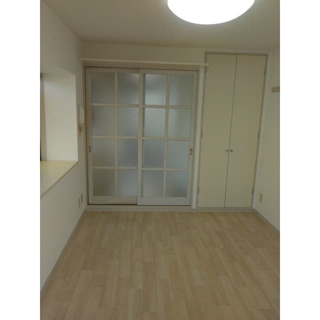 ハイタウン明大前