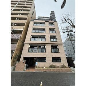 FEEL UMEDA (フィールウメダ)